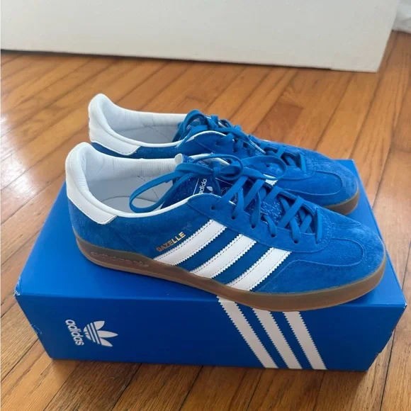 Brand new sold out Adidas Gazelle shoes - Picture 3 of 6